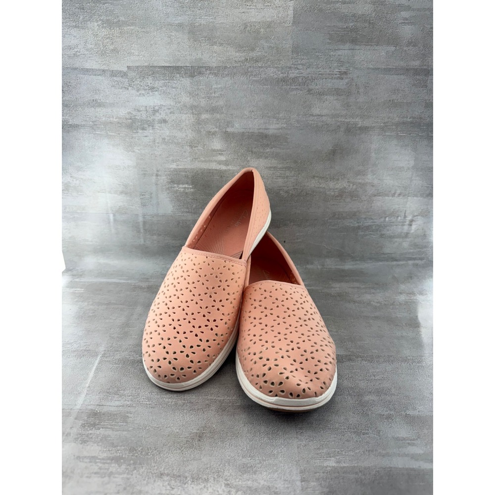 Clarks Cloudsteppers Women Sz 8.5W Peach Laser Cut Perforated Slip On Shoes Flat